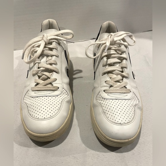 VEJA V-10 White Black Leather Low Top Lace Up Sneakers Men’s Size 9 (42) - Picture 2 of 6